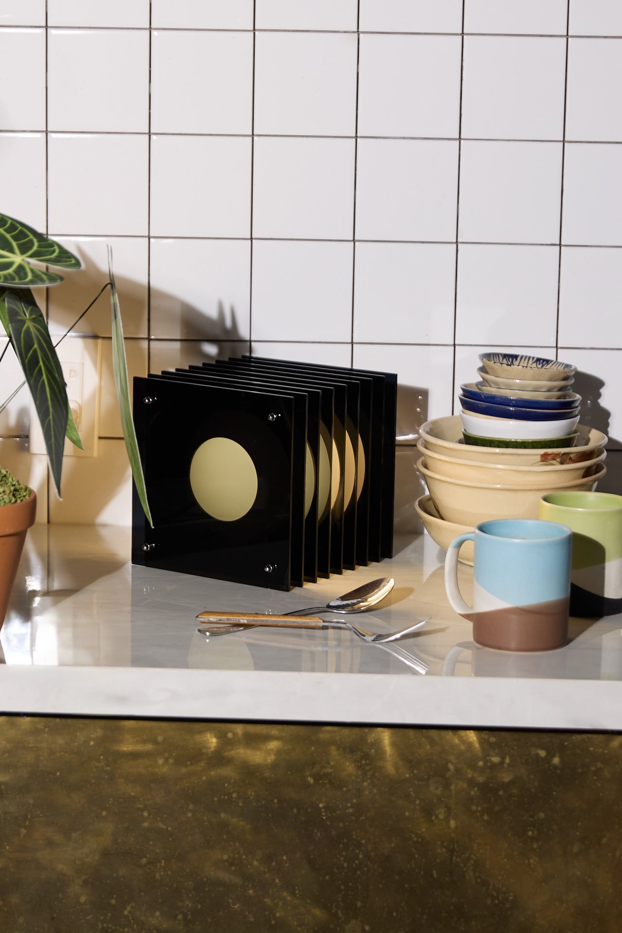 Lớp small square in dark grey acrylic