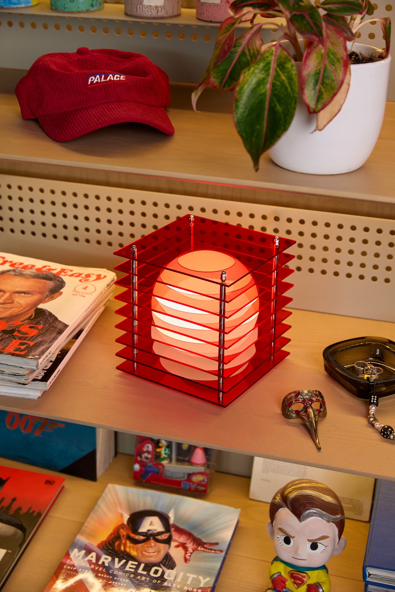 Lớp small square in red acrylic