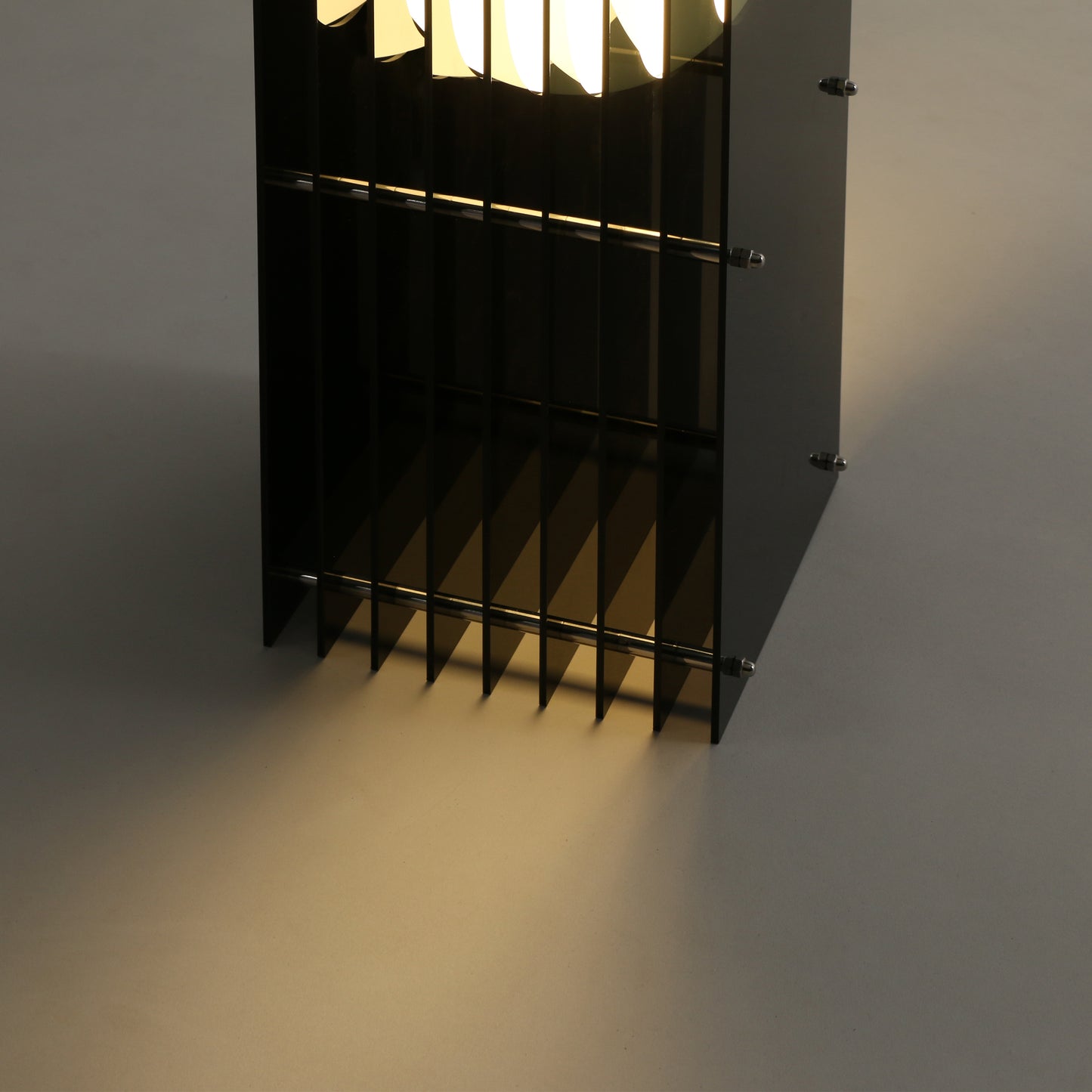 Lớp small rectangle in dark grey acrylic