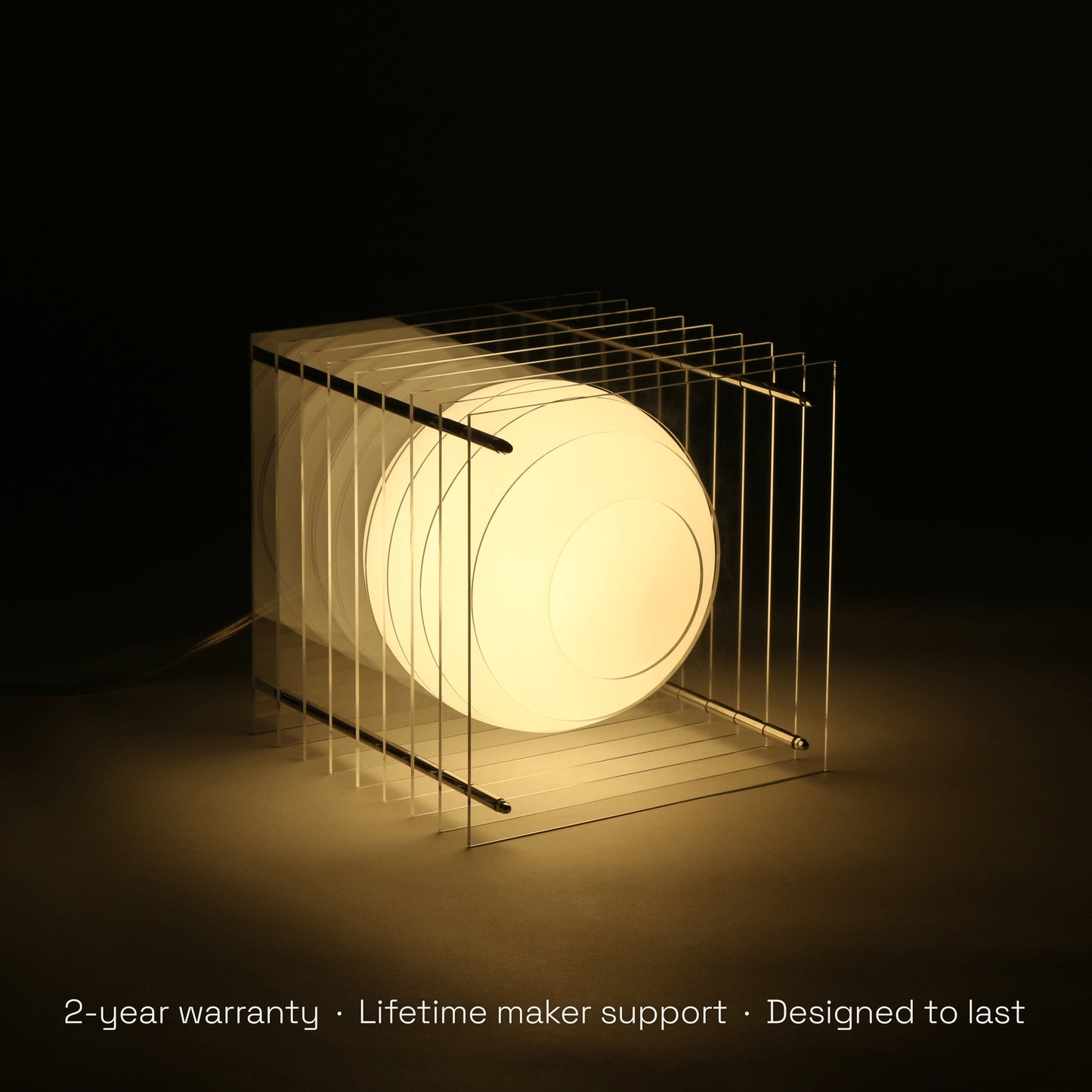 Lớp big square in clear acrylic