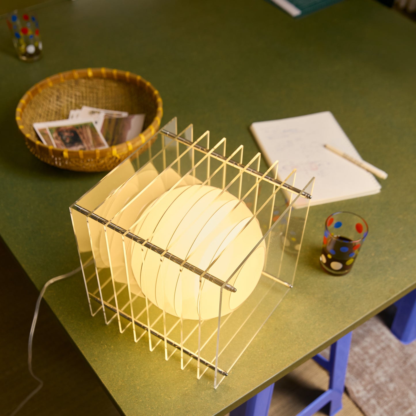 Lớp big square in clear acrylic