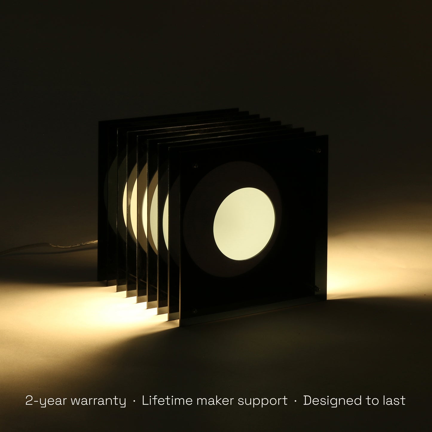 Lớp big square in dark grey acrylic