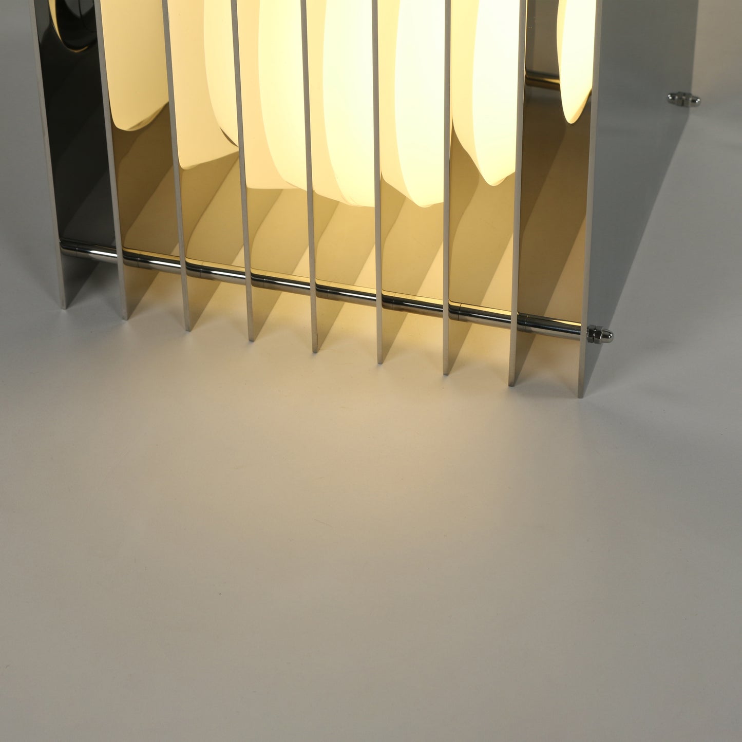 Lớp big square in mirror polished stainless steel