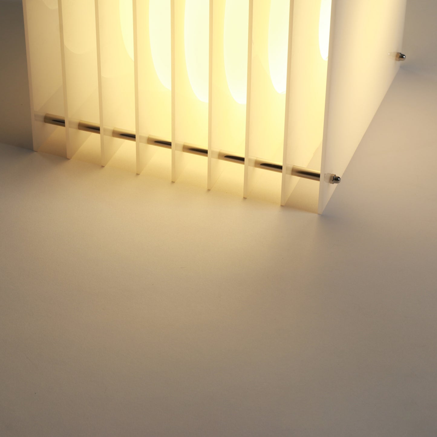 Lớp big square in milky acrylic