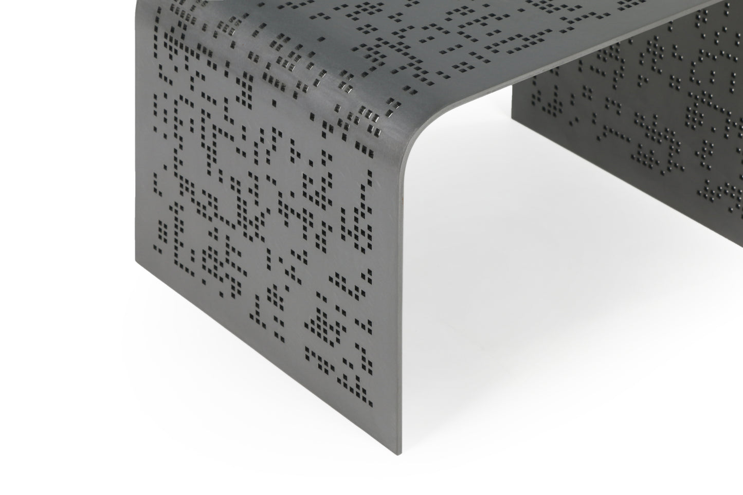 Điểm nesting table - Medium