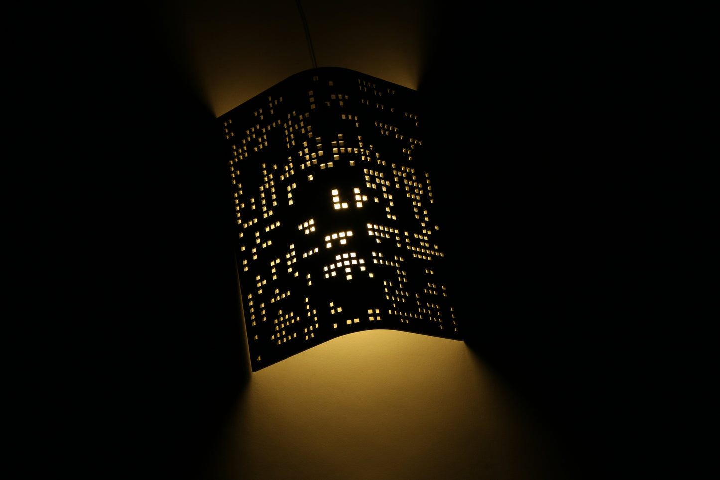 Điểm lamp in black